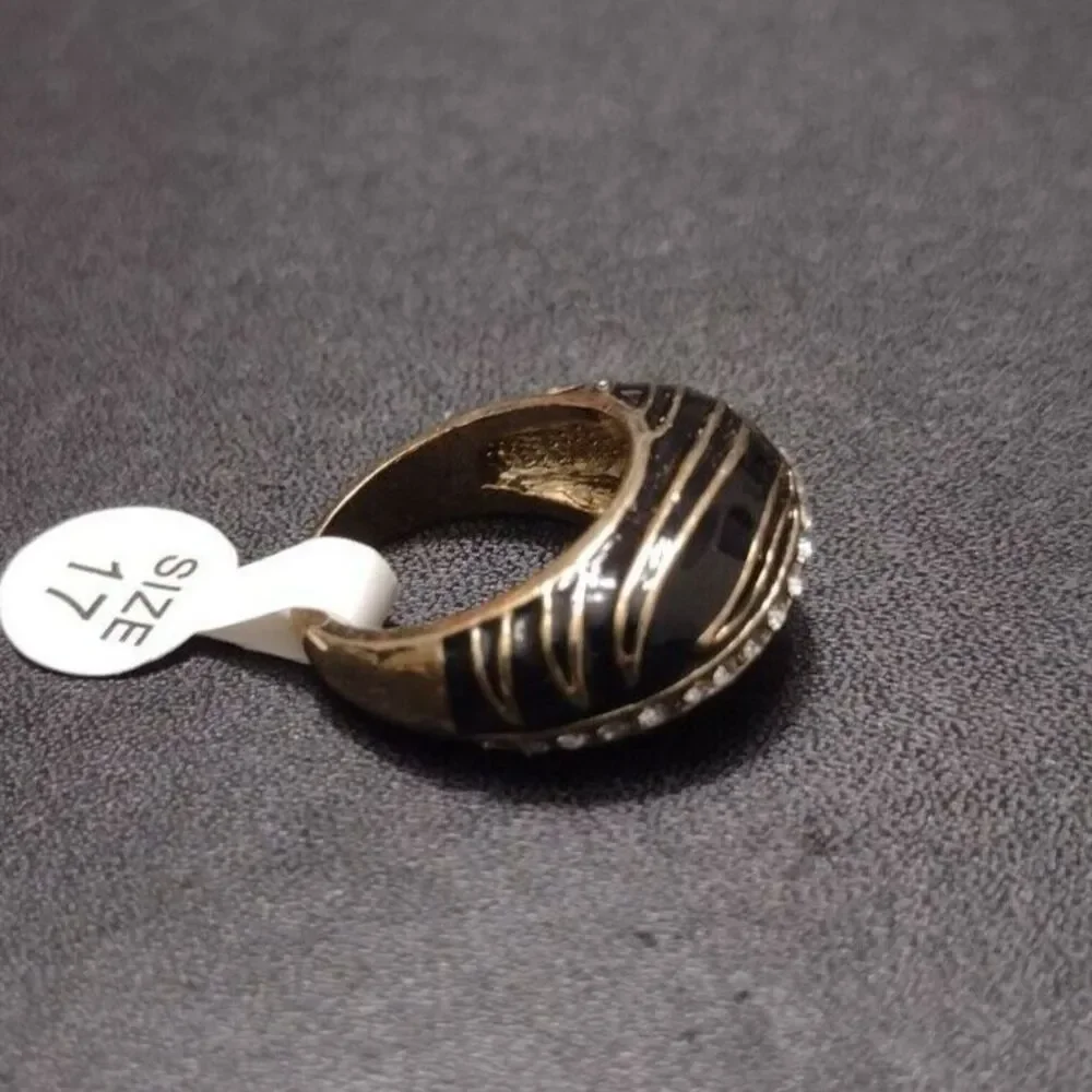 Gold tone black enamel rhinestone ring size 6.5